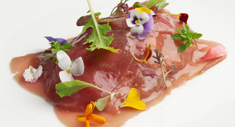 Carpaccio de atún virutas de foie gras y Oporto de Susi Díaz