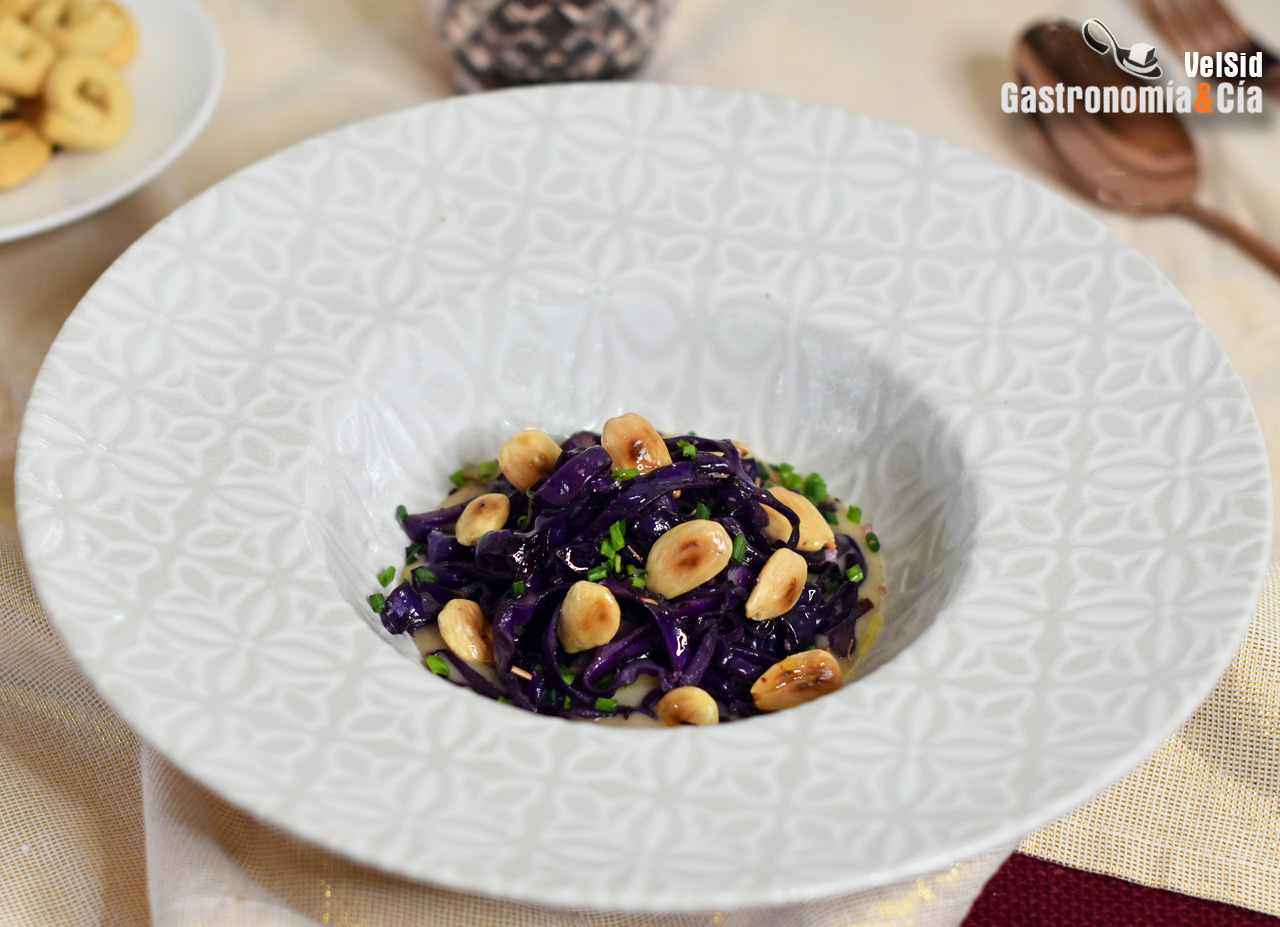 Col Lombarda Con Velut De Almendras Receta De Un Primer Plato Ligero