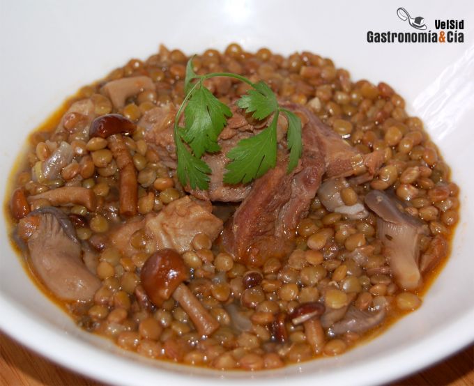 Ragú de lentejas con lechazo y setas