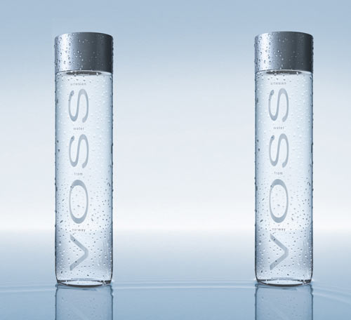 Voss es una marca noruega de agua embotellada de la aldea de Vatnestrøm. # Voss se comercializa en más de…