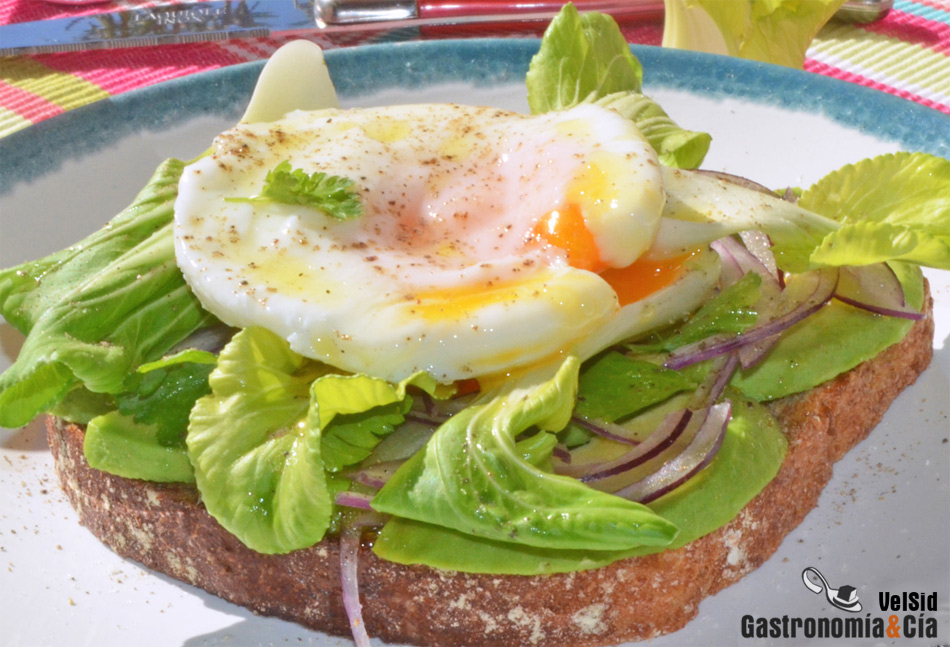 Cómo hacer huevos fritos en el microondas - Comedera - Recetas, tips y  consejos para comer mejor.