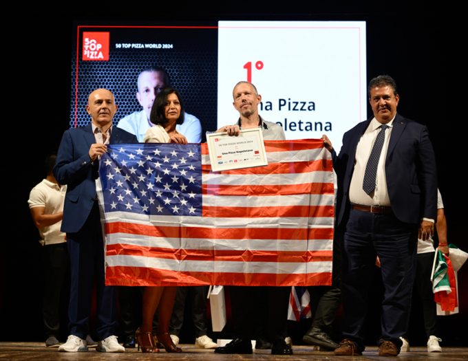 Una Pizza Napoletana es la Mejor Pizzería del Mundo 2024