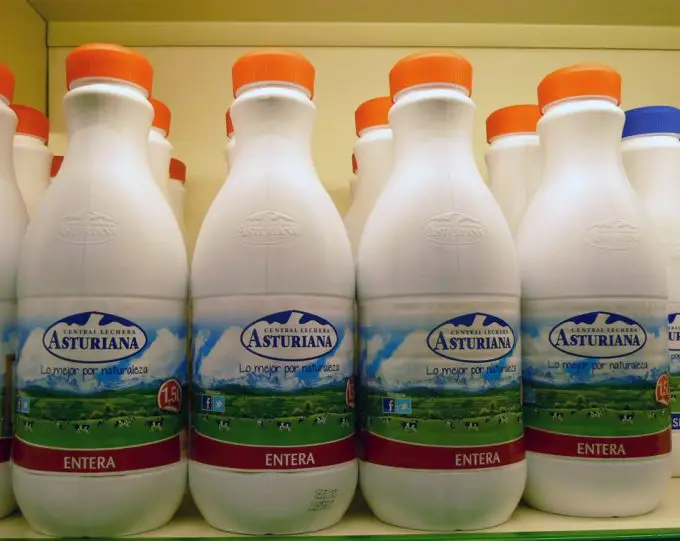 leche semidesnatada 1.5% y entera 3.8% MG, 100% puro y natural